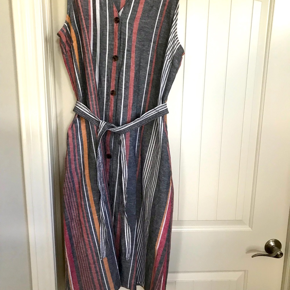 Linen mix shirt dress. Machine washable